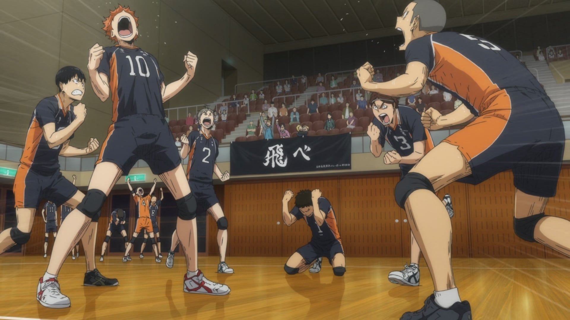 Một phiên bản điện ảnh tổng biên tập của anime bom tấn &quot;Haikyu!!&quot; dựa trên bộ truyện tranh nổi tiếng lấy chủ đề về các tuyển thủ bóng chuyền trung học của tác giả Furudate Haruichi. Câu lạc bộ bóng chuyền trung học Karasuno sẽ tham gia trại huấn luyện chung với đội mạnh Kanto cho vòng loại trung học mùa xuân. Karasuno tung ra một cuộc tấn công dữ dội ngay từ đầu, nhưng bị đẩy bởi cú giao bóng của Oikawa và bị giữ lại bởi đôi giày đinh, vũ khí bí mật của Kyotani, và thắng lợi dần nghiêng về Aoba Josai ...