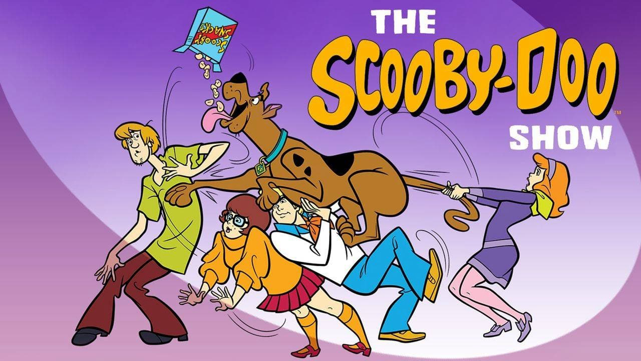 Chương trình Scooby Doo được công chiếu lần đầu trên ABC vào tháng 9 năm 1976 như một phần của Giờ Scooby-Doo-Dynomutt, trong đó các tập mới của Scooby Doo đã chia sẻ một giờ với chú chó siêu anh hùng tên là Dynomutt. Đó là phiên bản cải tiến của Scooby Doo, Where Are You? bắt đầu trên CBS vào năm 1969.